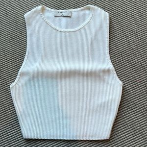 Aritzia Babaton ripped tank. White. XS